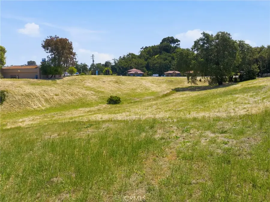 3975 Monterey, Atascadero, CA 93422 - #3