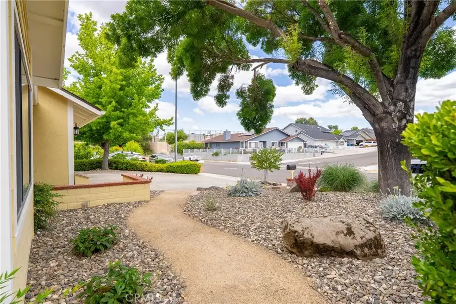 305 Rosemary, Paso Robles, CA 93446 - #2