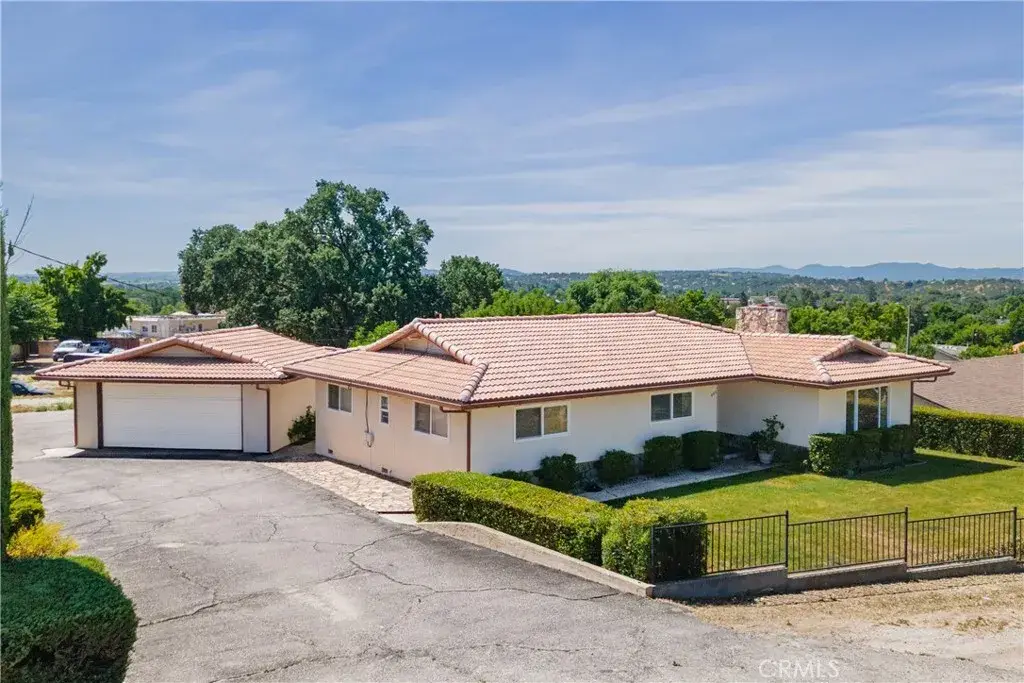 726 N Trigo Ln, Paso Robles, CA 93446 - #1