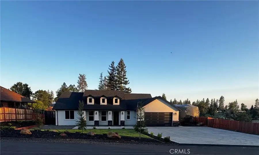 1634 Young Avenue, Paradise, CA 95969 - #2