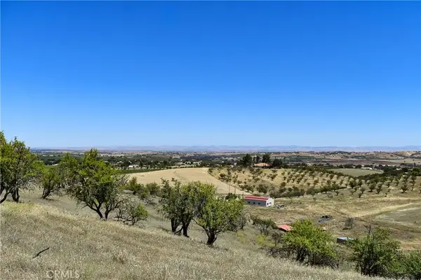 4565 S El Pomar, Templeton, CA 93465
