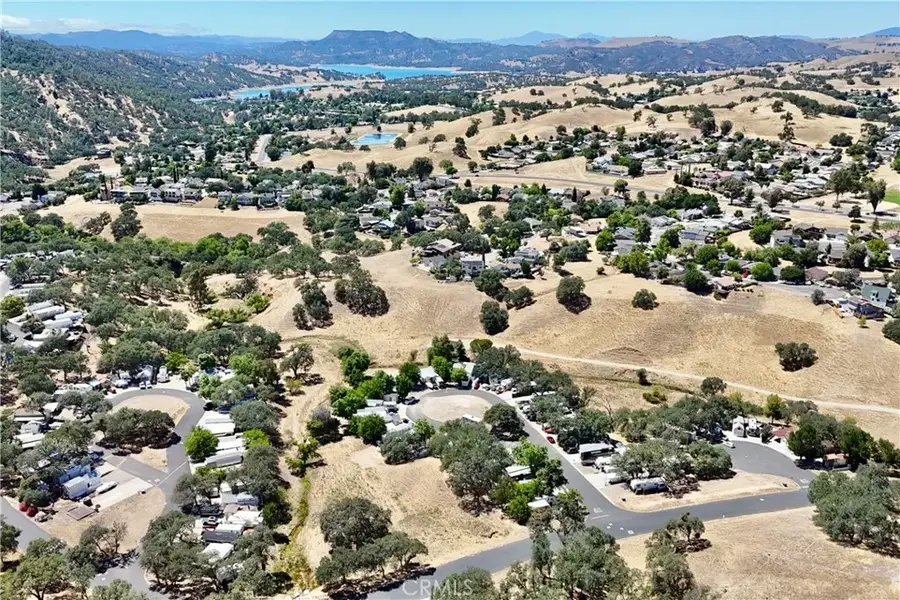 2148 Yellow Feather, Paso Robles, CA 93446 - #2