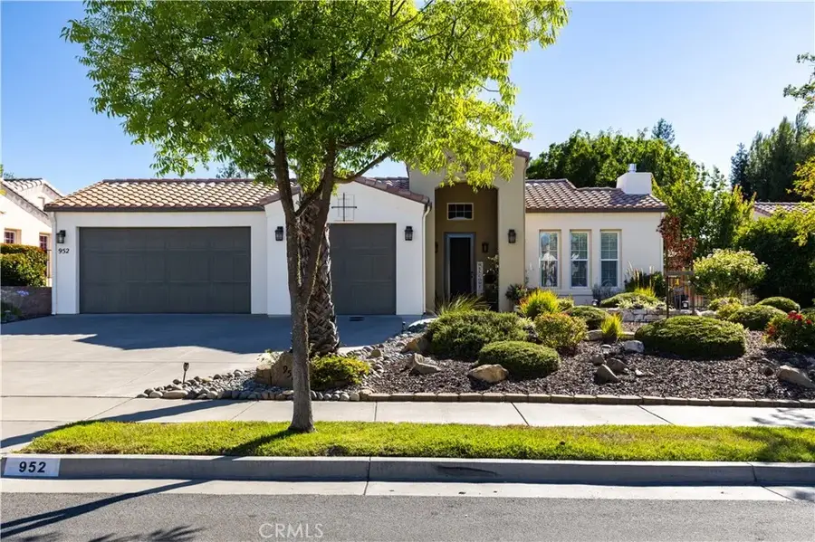 952 Vista Cerro Dr., Paso Robles, CA 93446 - #2