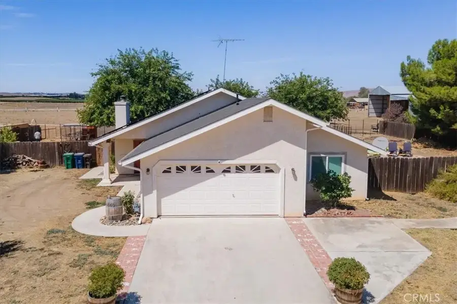 140 Mesa Grande, Shandon, CA 93461 - #2