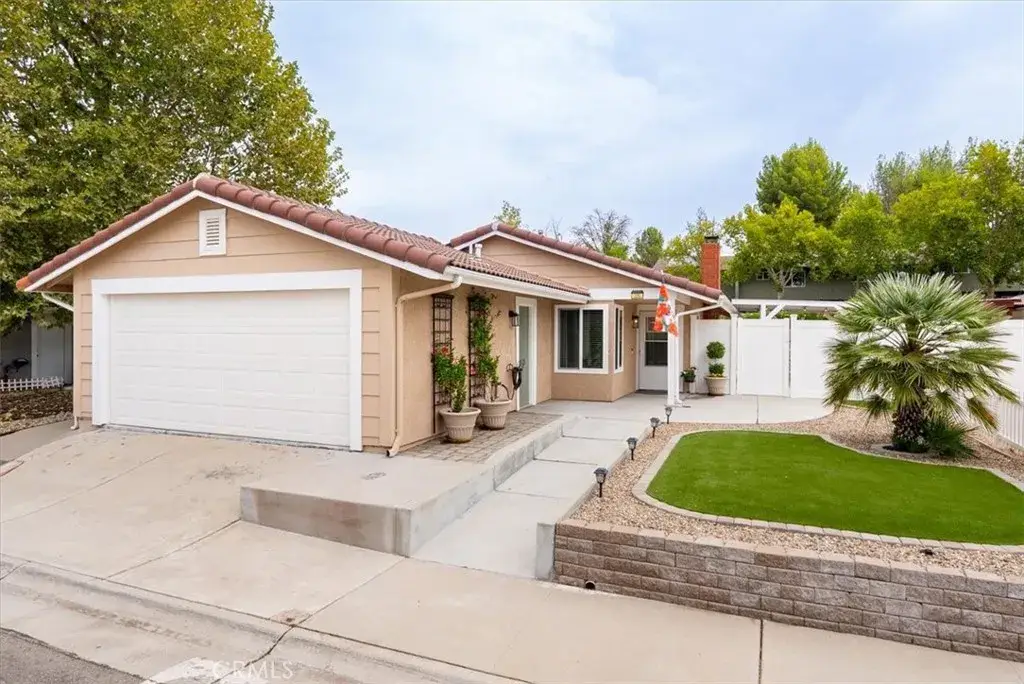 205 Honeysuckle, Paso Robles, CA 93446 - #1