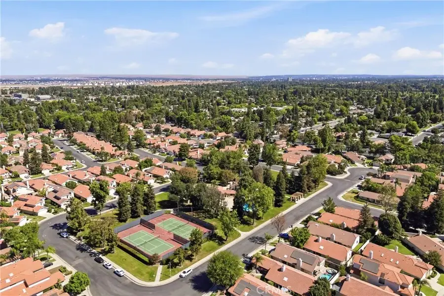 8012 Chaucer Street, Bakersfield, CA 93311 - #3