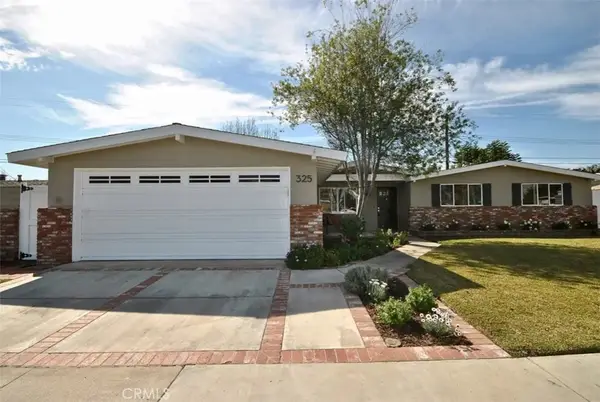 325 Esther Street, Costa Mesa, CA 92627