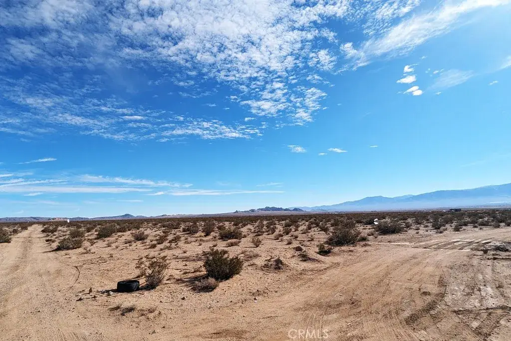 7 Northside Rd, Lucerne Valley, CA 92356 - #1