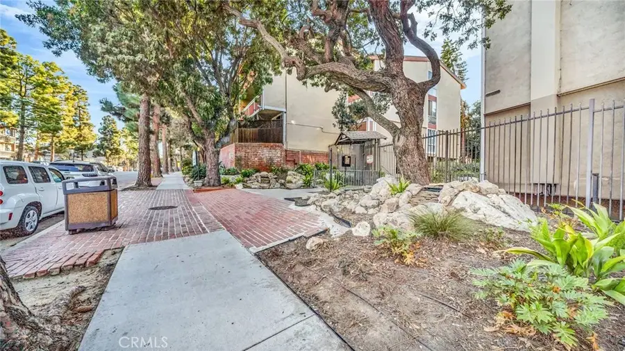 6435 Green Valley Circle #214, Culver City, CA 90230 - Image #3
