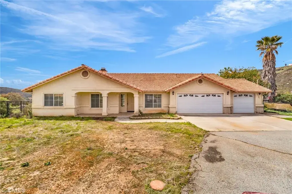 23164 Vista Ramona Road, Ramona, CA 92065 - Image #1