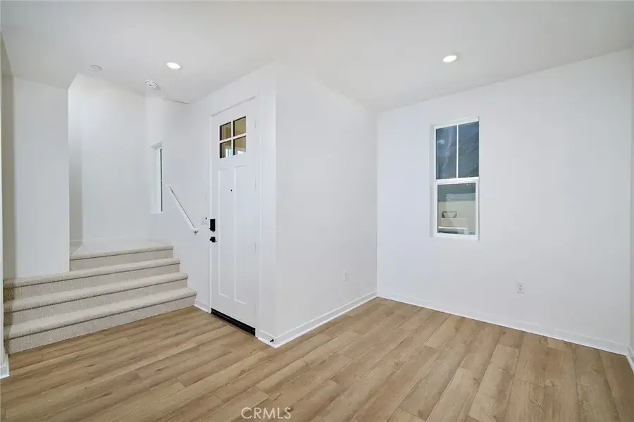 6053 Fairfax Drive, Bakersfield, CA 92880 - Image #2