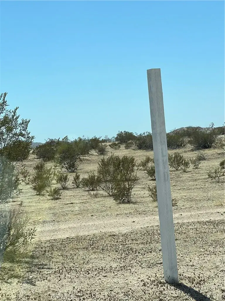 8 Debbie, California City, CA 93505 - Image #1