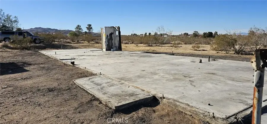 57186 Karol, Landers, CA 92285 - Image #2