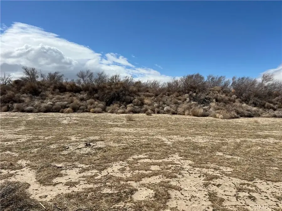 80 Avenue H, Lancaster, CA 93535 - #2