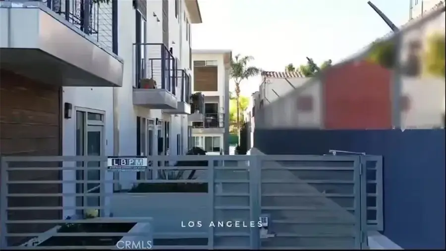 1245 N New Hampshire Avenue #8, Los Angeles, CA 90029 - Image #3