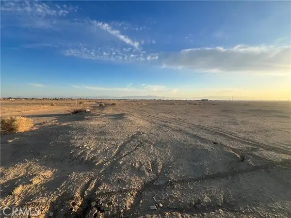 1148 Desert Kist Ave, Thermal, CA 92274