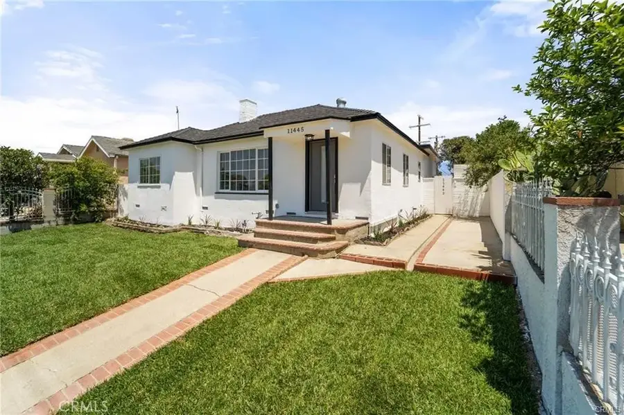 11443 Saticoy Street, North Hollywood, CA 91605 - Image #2