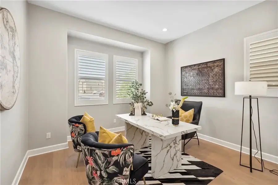 370 Sawbuck, Irvine, CA 92618 - Image #2