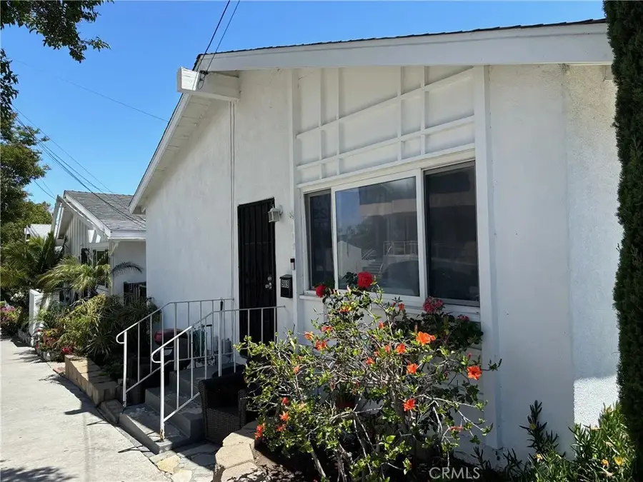989 W 2nd Street, San Pedro, CA 90731 - #2