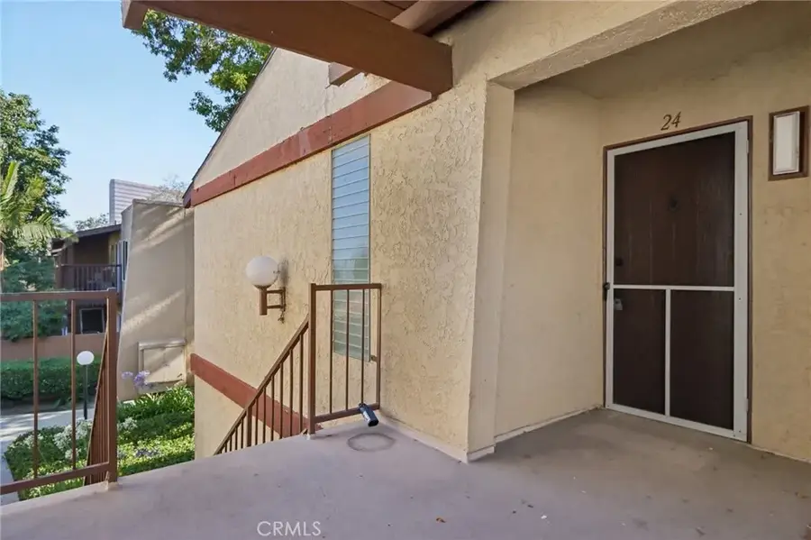 1010 W Macarthur Boulevard #24, Santa Ana, CA 92707 - Image #3