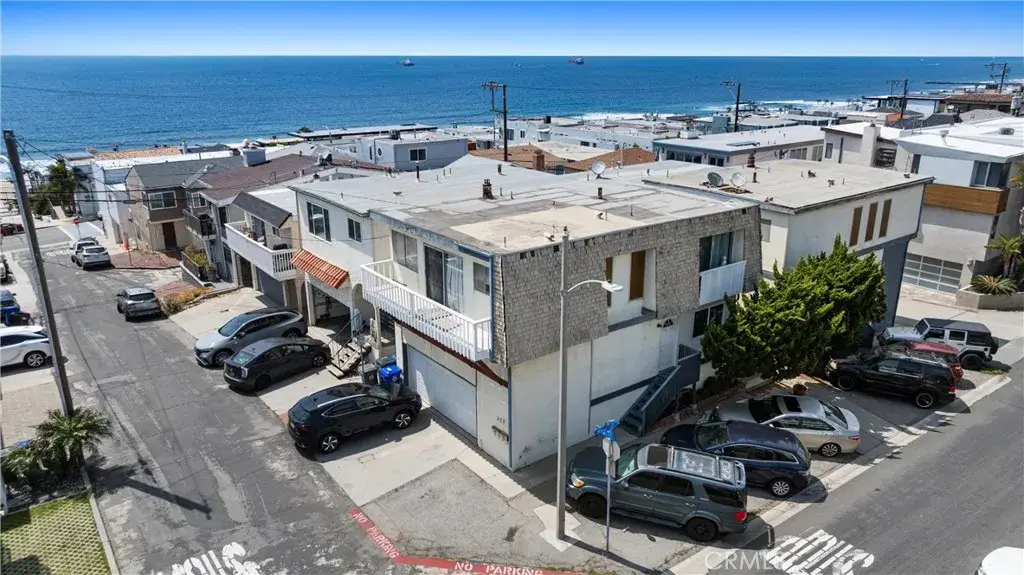 330 34th Place, Manhattan Beach, CA 90266 - Image #1