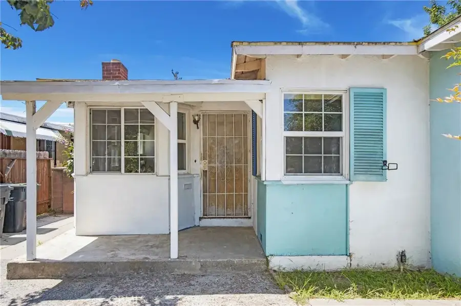 2210 W 7th Street, Santa Ana, CA 92703 - Image #2