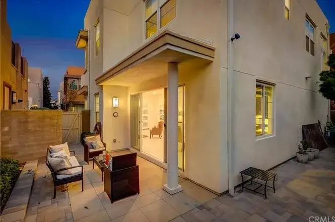 111 Newall, Irvine, CA 92618 - Image #3