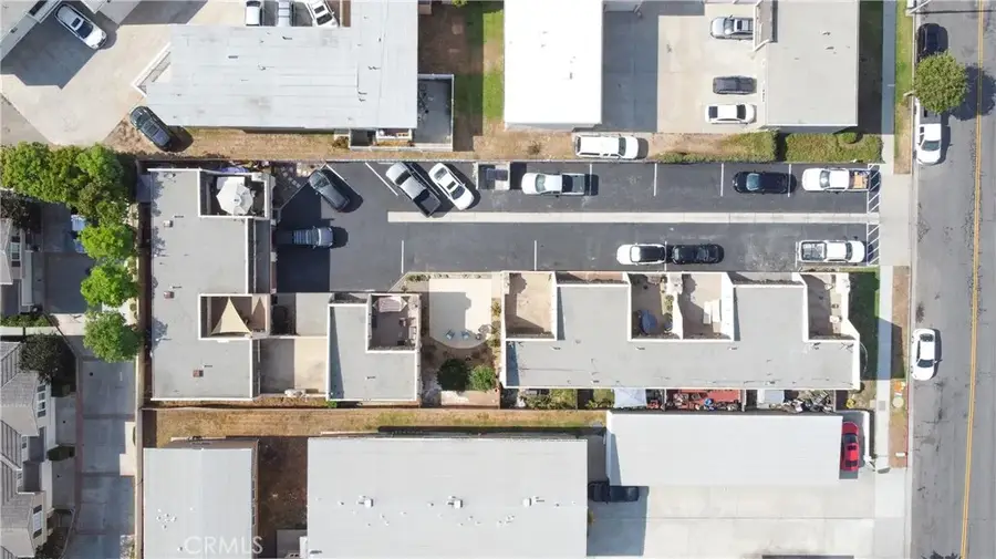 18911 Florida Street, Huntington Beach, CA 92648 - Image #3