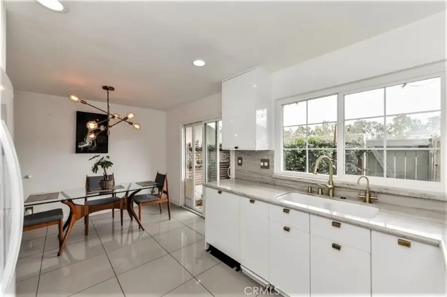 53 Oxford #14, Irvine, CA 92612 - Image #3