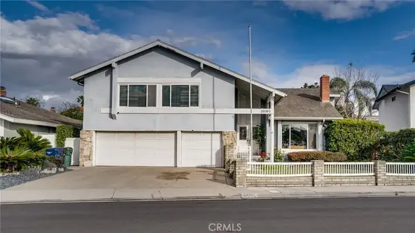 20392 Redwood Lane, Huntington Beach, CA 92646