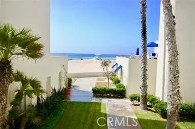 711 Pacific Coast #303, Huntington Beach, CA 92648 - Image #1