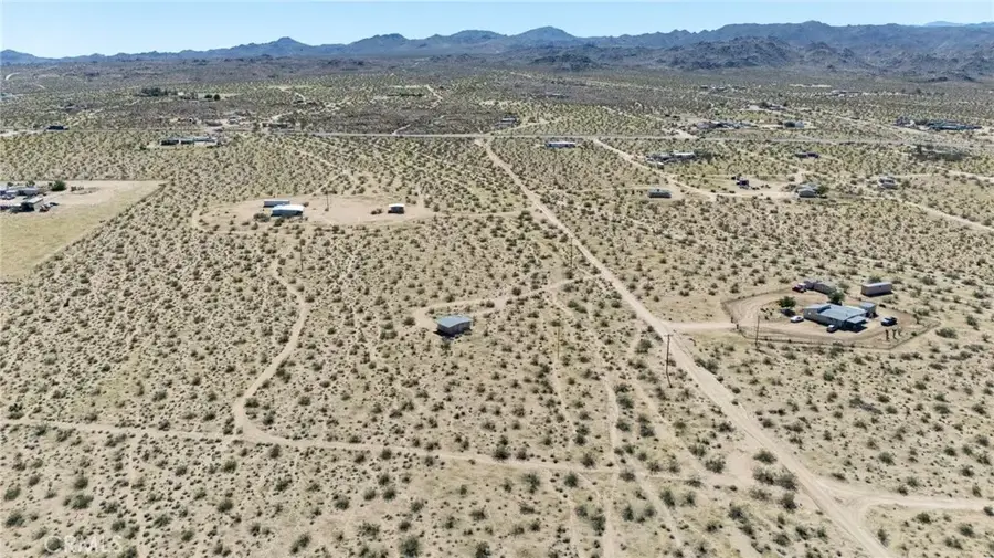 5555 Oleta Rd, Johnson Valley, CA 92285 - Image #2