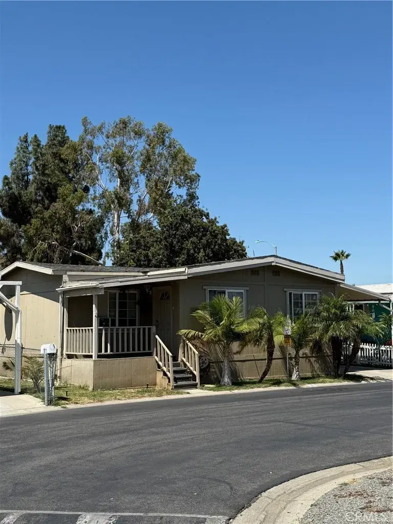 777 S Temescal #14, Corona, CA 92879 - Image #2