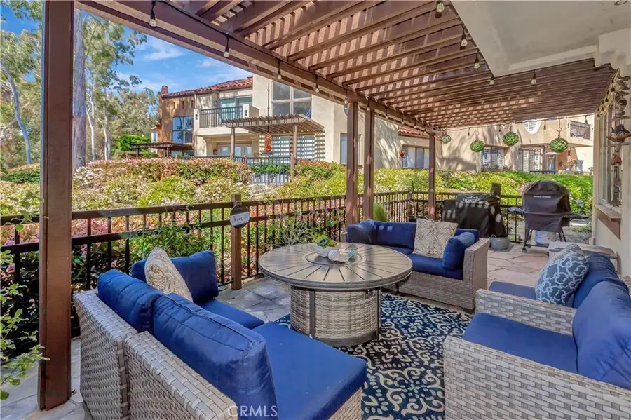 515 Bay Hill Drive, Newport Beach, CA 92660 - Image #3