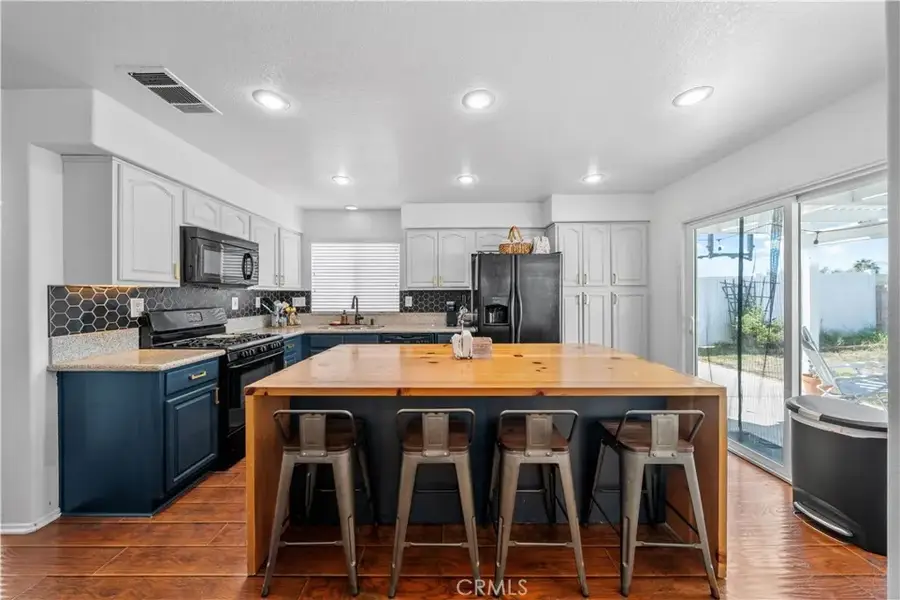 815 Autumn Lane, Corona, CA 92881 - Image #2