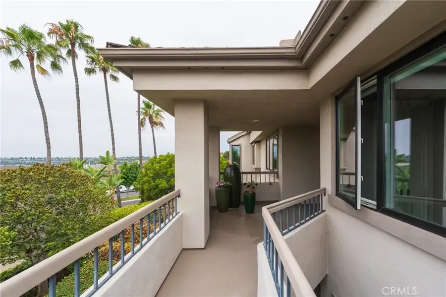 106 Ocean Vista, Newport Beach, CA 92660 - Image #2