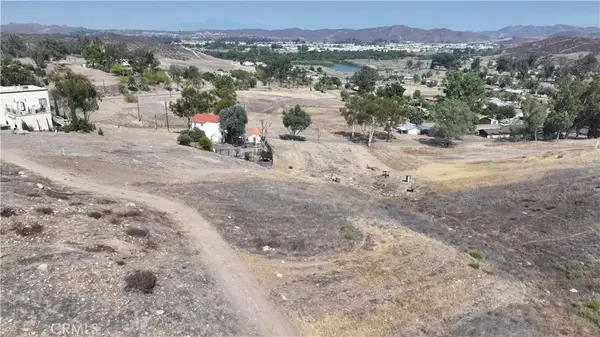 29461 Nichols, Lake Elsinore, CA 92530