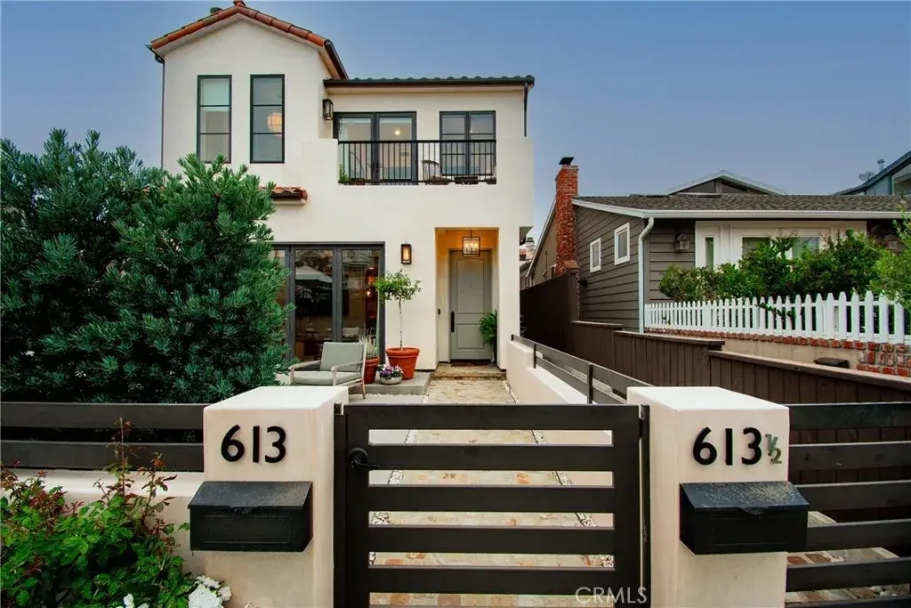 613 Larkspur Avenue, Corona Del Mar, CA 92625 - Image #1