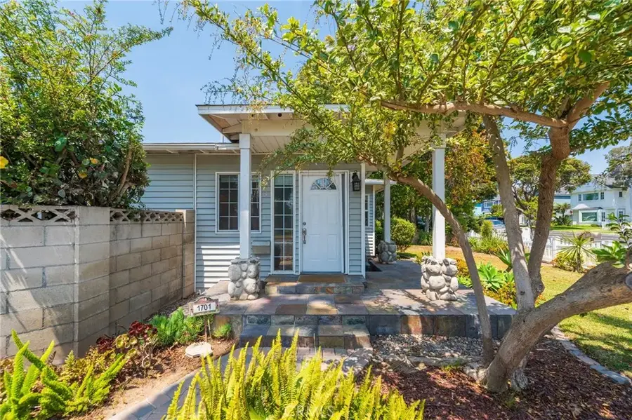 1701 Lake Street, Huntington Beach, CA 92648 - Image #3