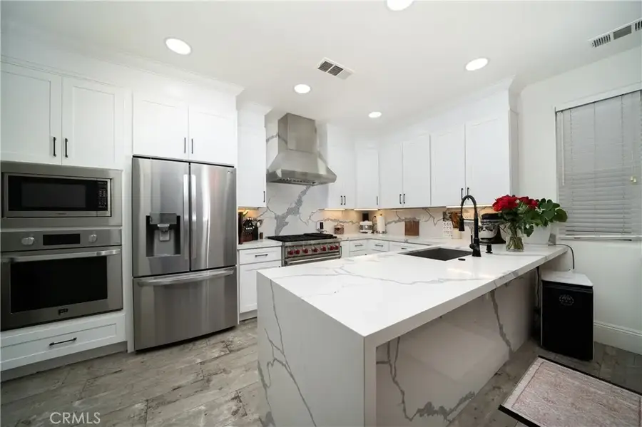 2547 Cornerstone Lane, Costa Mesa, CA 92626 - Image #2