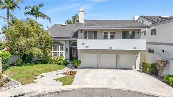 17182 Hillside Circle, Huntington Beach, CA 92649