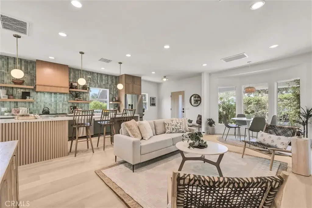 808 S Los Robles Avenue, Pasadena, CA 91106 - Image #1