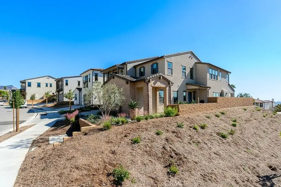 737 Via Arezzo Place, Altadena, CA 91001 - Image #2