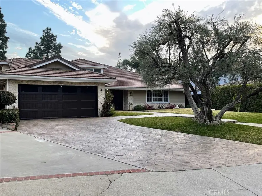 19520 Bermuda Street, Porter Ranch, CA 91326 - Image #2