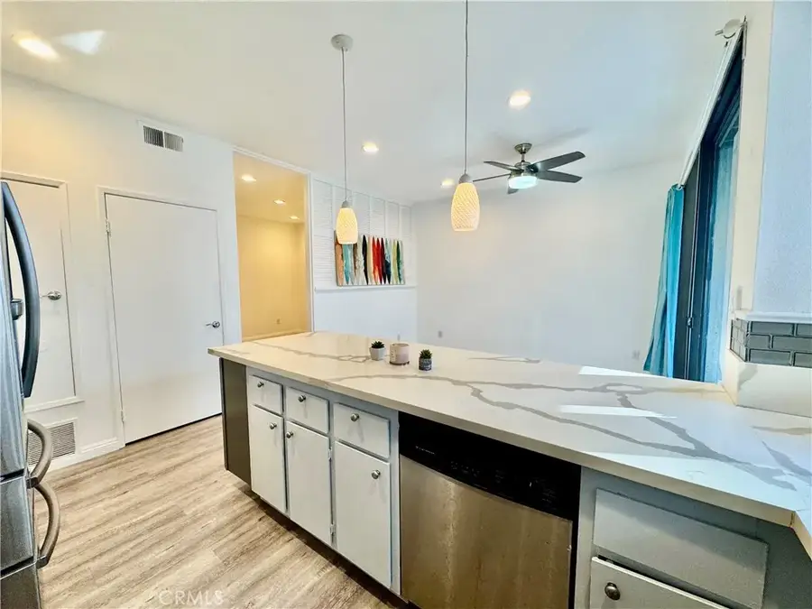 10580 Lakeside Drive North #E, Garden Grove, CA 92840 - Image #2