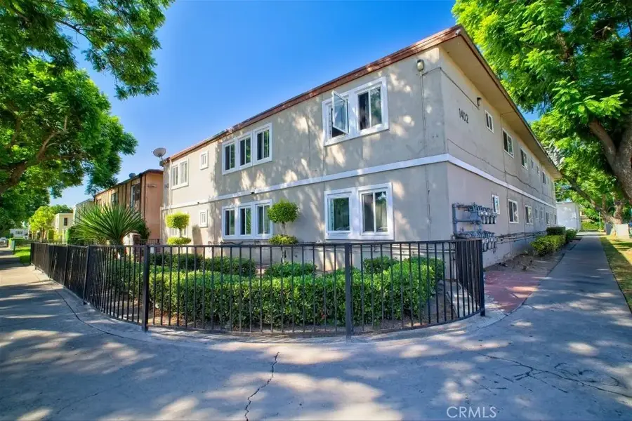 1402 S Minnie Street South, Santa Ana, CA 92707 - Image #3