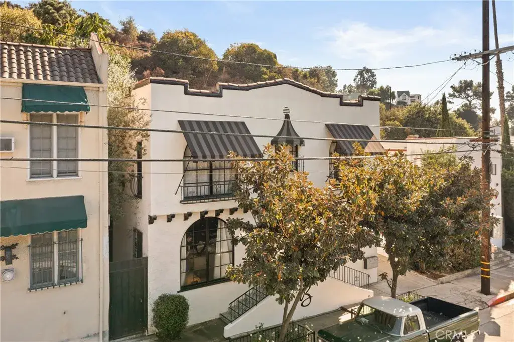 2568 N Beachwood Drive, Los Angeles, CA 90068 - Image #1