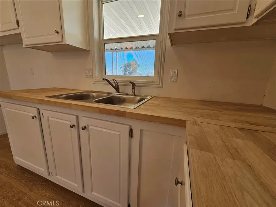 28173 Chaparral Avenue, Taft, CA 93268 - Image #2