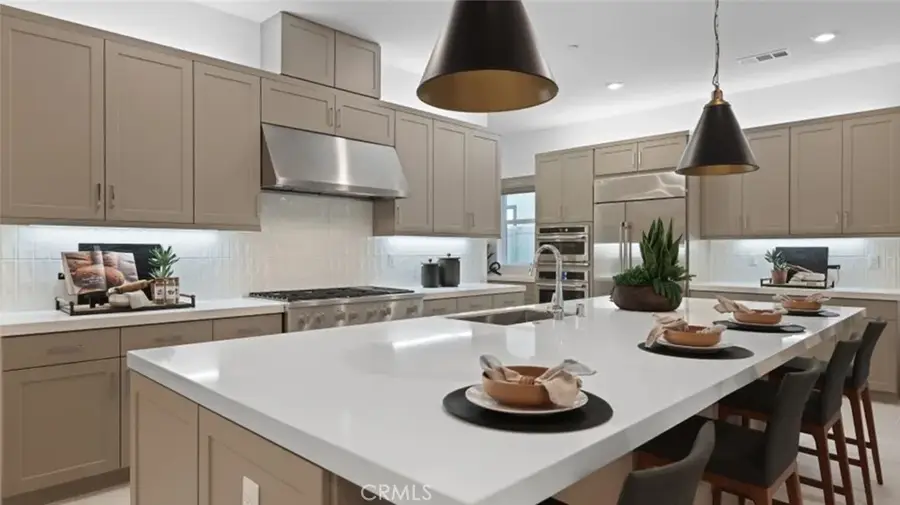 29606 Paseo Capilla, Valencia, CA 91354 - Image #2