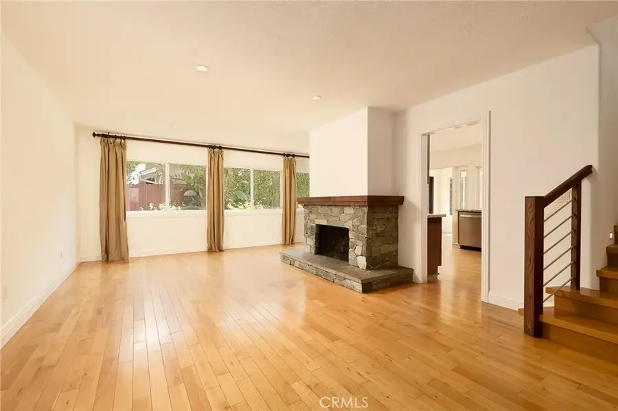 17042 Twain Lane, Huntington Beach, CA 92649 - Image #2